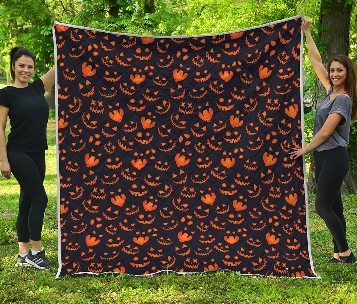 Halloween Pumpkin Faces Pattern Print Quilt