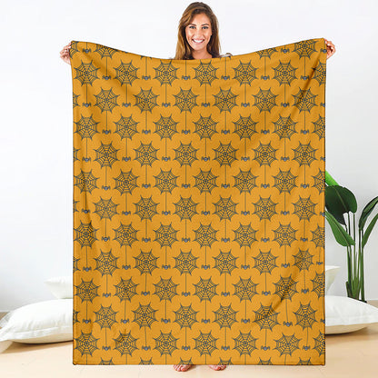 Halloween Spider Web Pattern Print Blanket