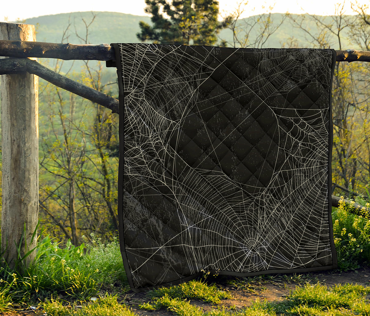 Halloween Spider Web Print Quilt