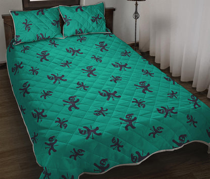 Halloween Voodoo Doll Pattern Print Quilt Bed Set