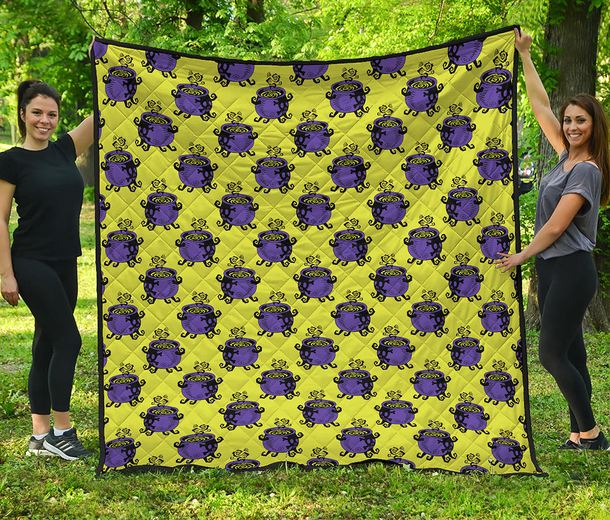 Halloween Witch Cauldron Pattern Print Quilt