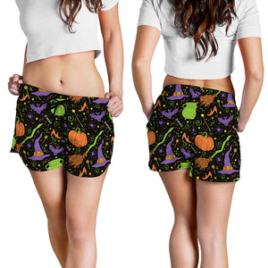 Halloween Wizard Pattern Print Women's Shorts