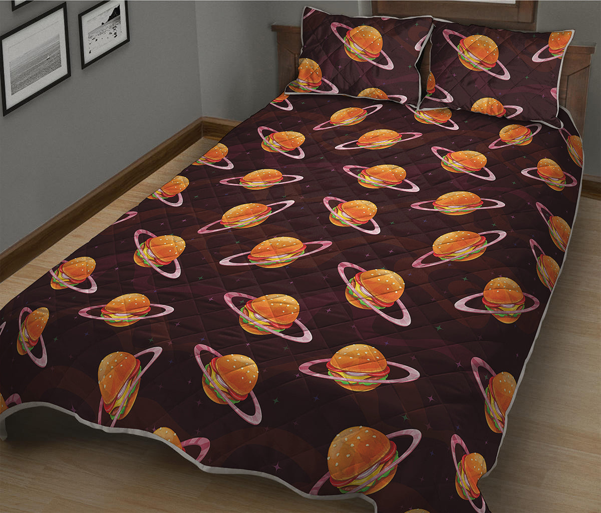 Hamburger Planet Pattern Print Quilt Bed Set
