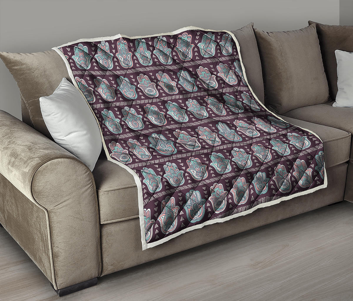 Hamsa Symbol Pattern Print Quilt