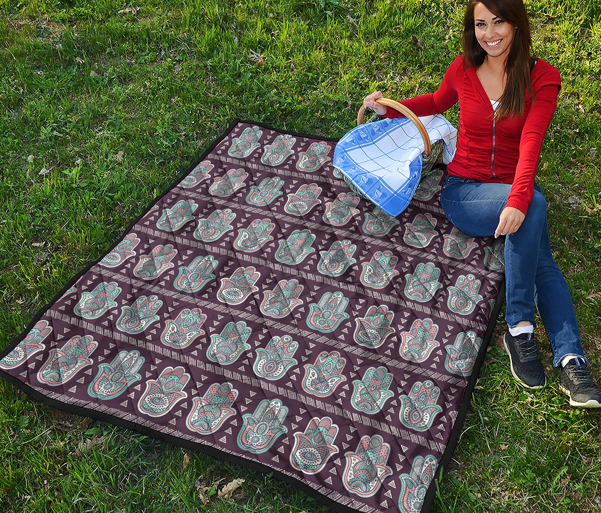 Hamsa Symbol Pattern Print Quilt