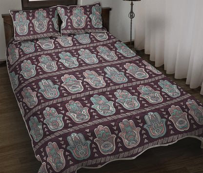 Hamsa Symbol Pattern Print Quilt Bed Set