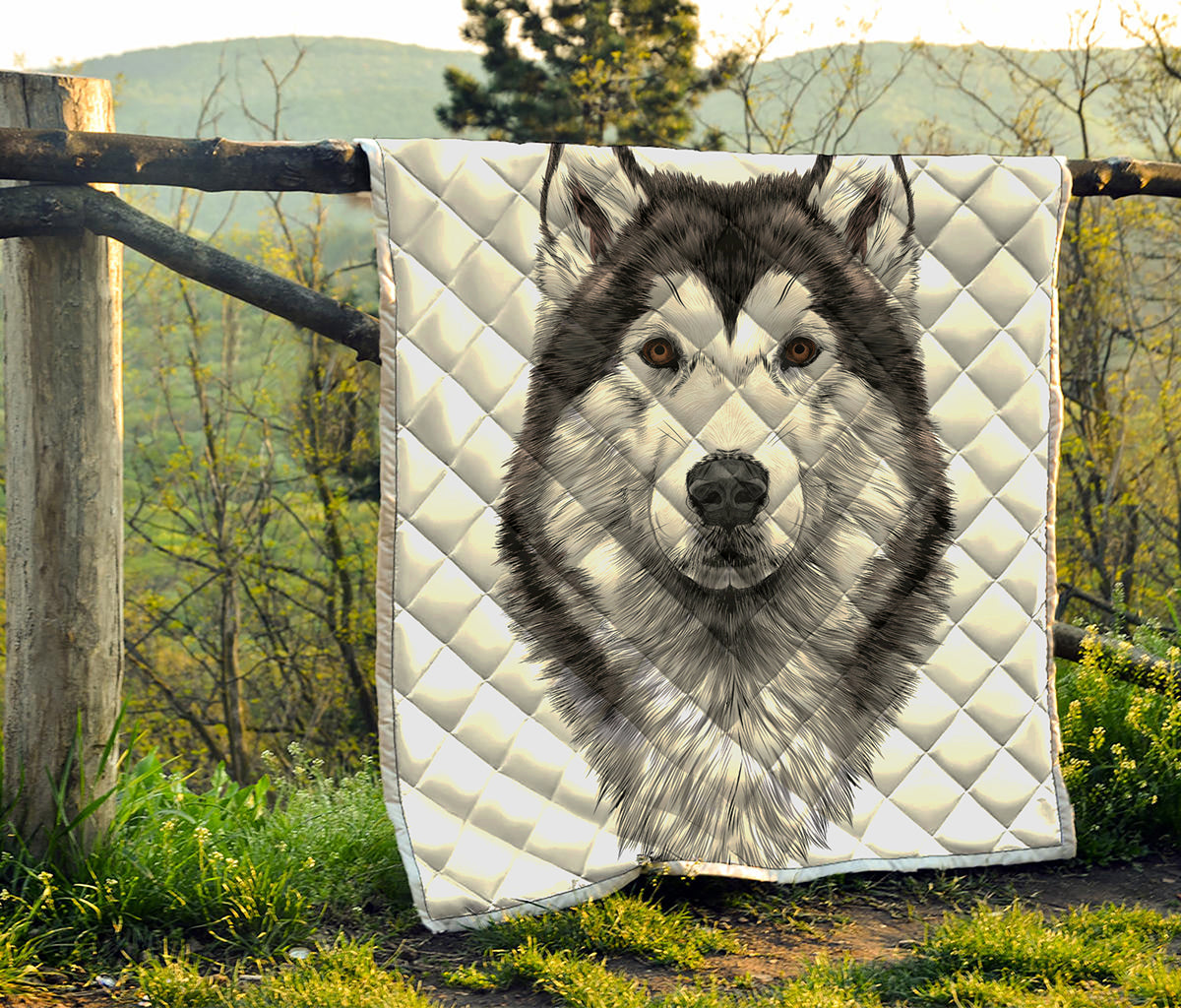 Hand Drawn Alaskan Malamute Print Quilt