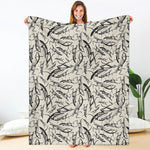 Hand Drawn Mantis Pattern Print Blanket