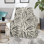 Hand Drawn Mantis Pattern Print Blanket