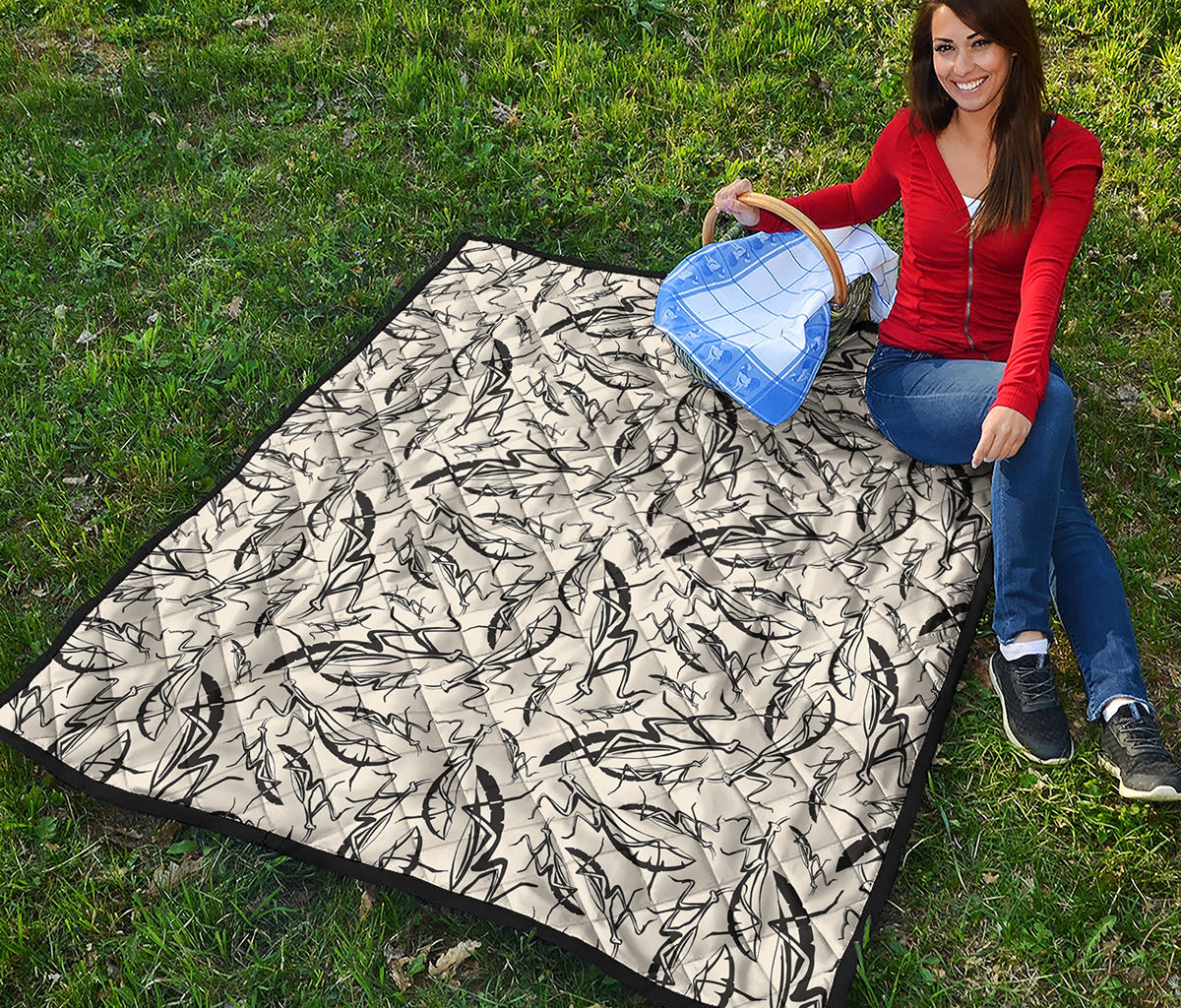 Hand Drawn Mantis Pattern Print Quilt