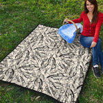 Hand Drawn Mantis Pattern Print Quilt