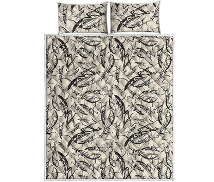 Hand Drawn Mantis Pattern Print Quilt Bed Set