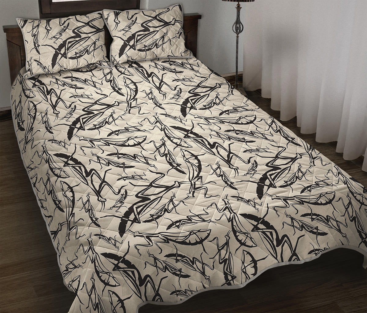 Hand Drawn Mantis Pattern Print Quilt Bed Set
