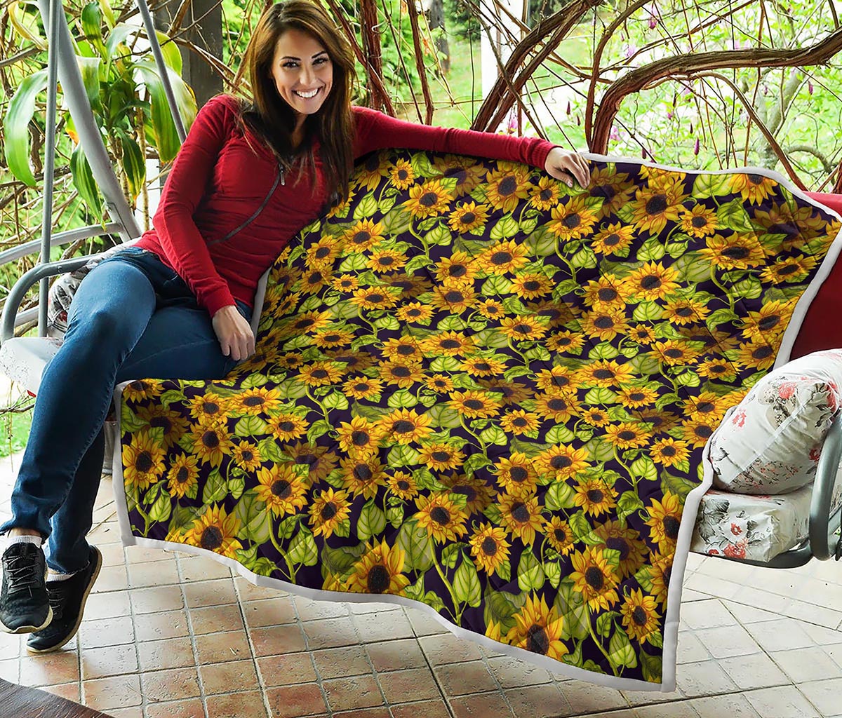 Hand Drawn Sunflower Pattern Print Quilt