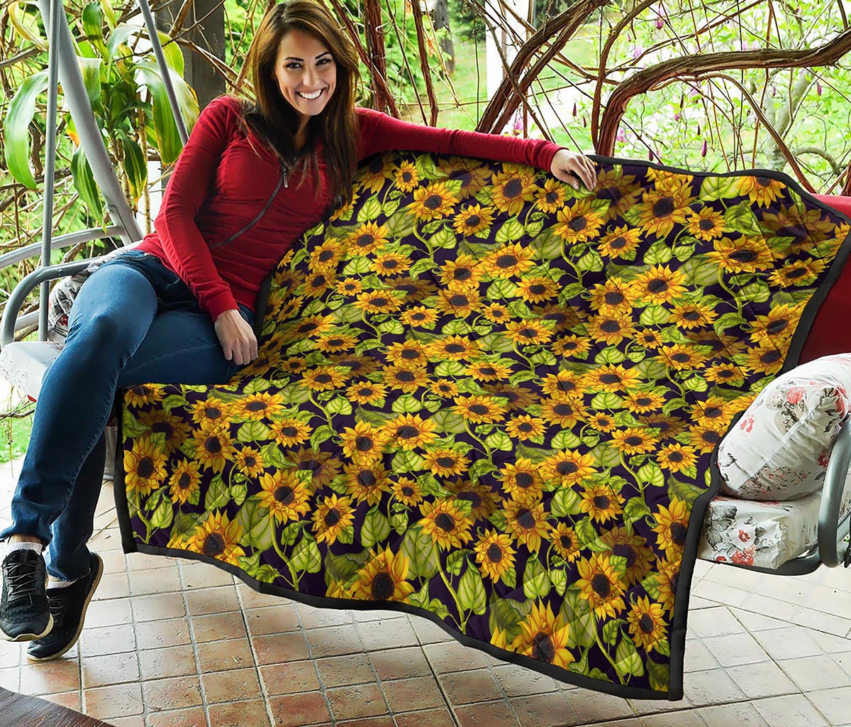 Hand Drawn Sunflower Pattern Print Quilt
