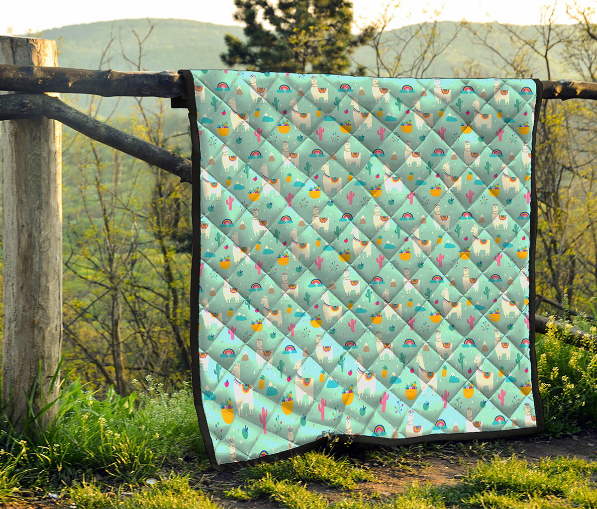 Happy Llama And Cactus Pattern Print Quilt
