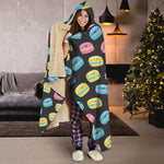 Happy Macarons Pattern Print Hooded Blanket