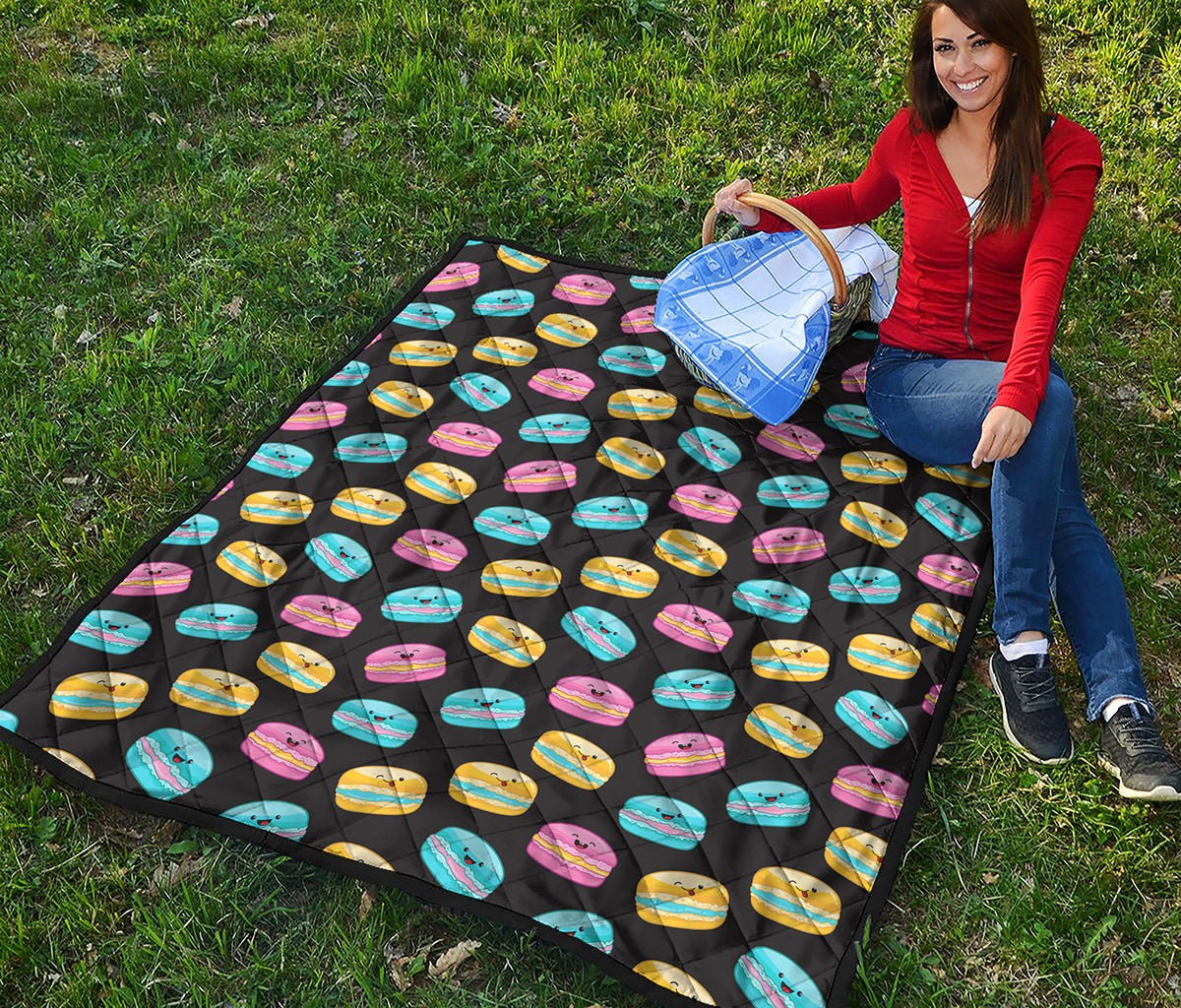 Happy Macarons Pattern Print Quilt