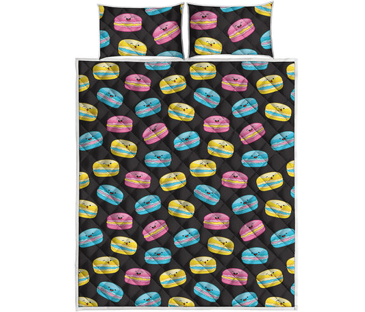 Happy Macarons Pattern Print Quilt Bed Set