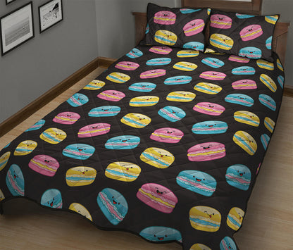 Happy Macarons Pattern Print Quilt Bed Set