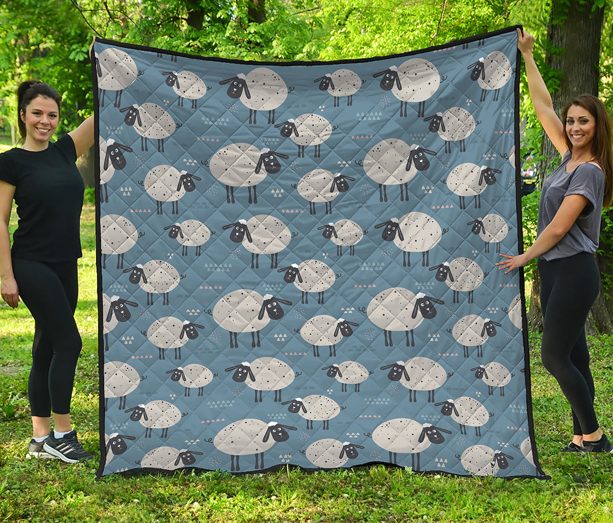 Happy Sheep Pattern Print Quilt