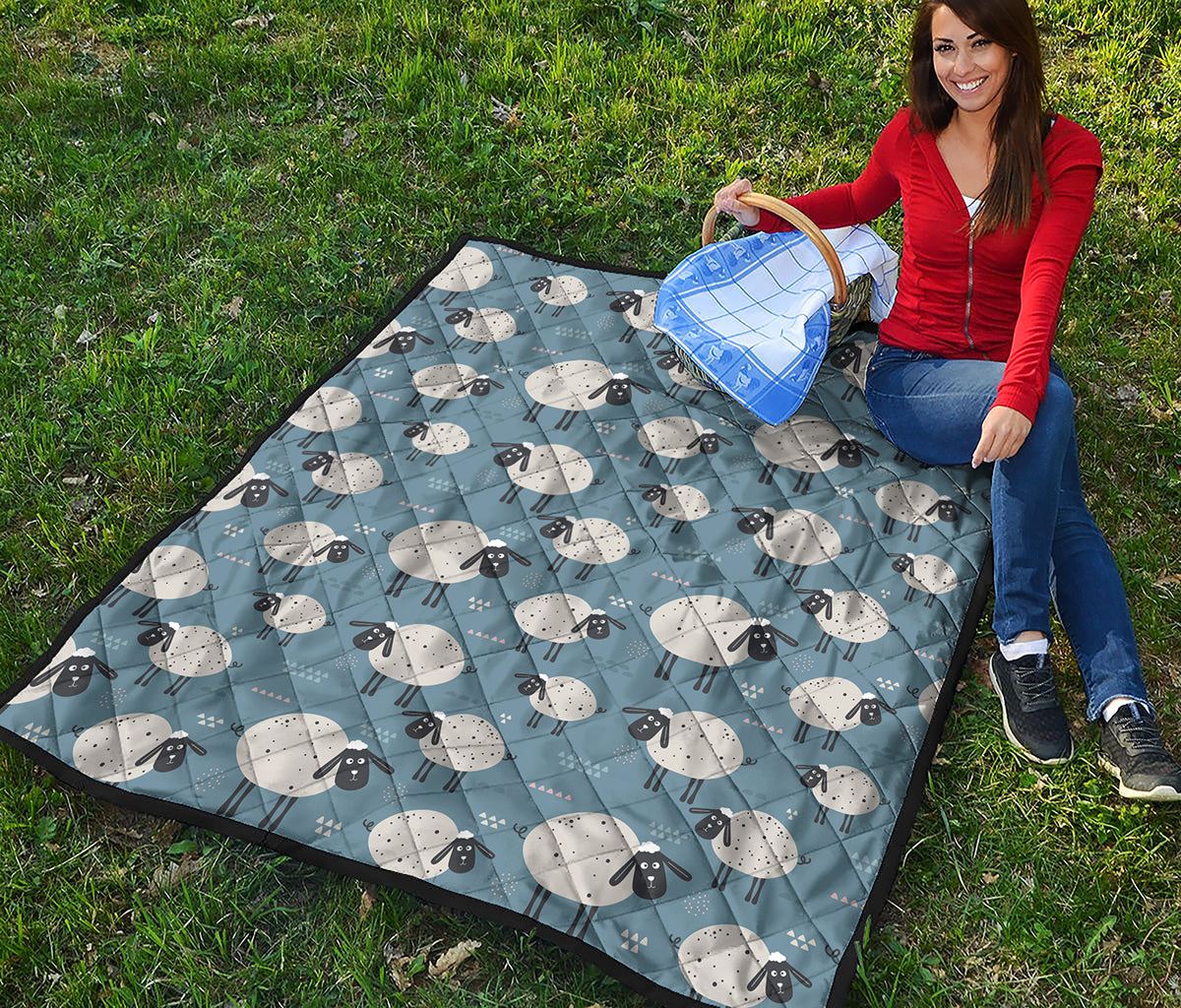 Happy Sheep Pattern Print Quilt