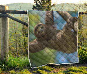 Happy Sloth Print Quilt