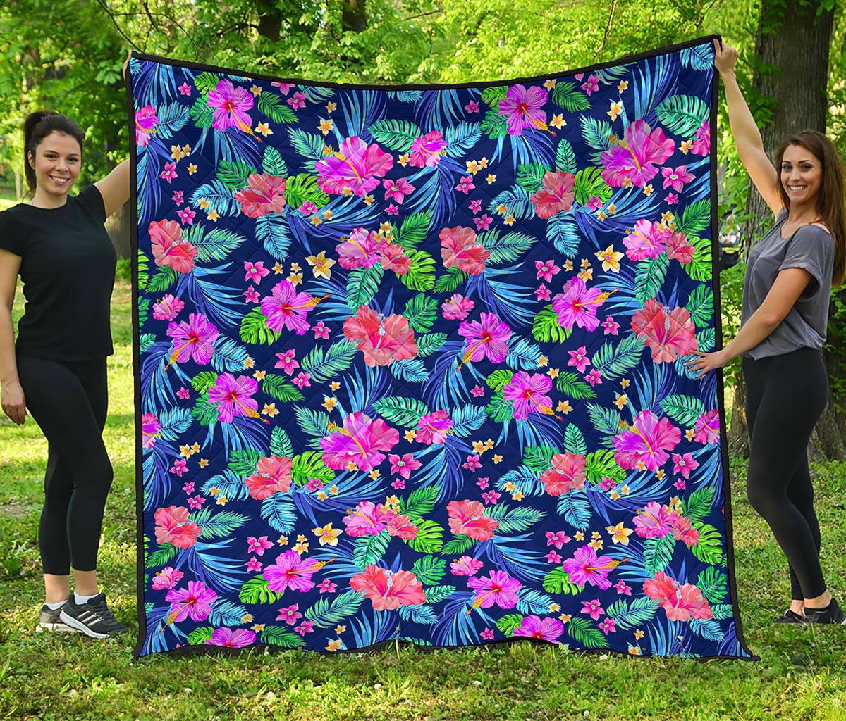 Hawaii Exotic Flowers Pattern Print Quilt