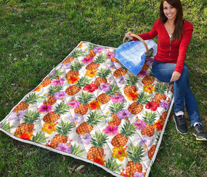 Hawaii Hibiscus Pineapple Pattern Print Quilt