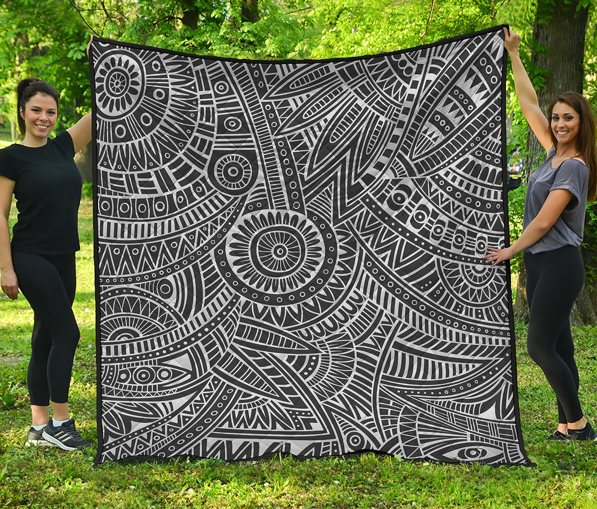 Hawaii Polynesian Tribal Print Quilt