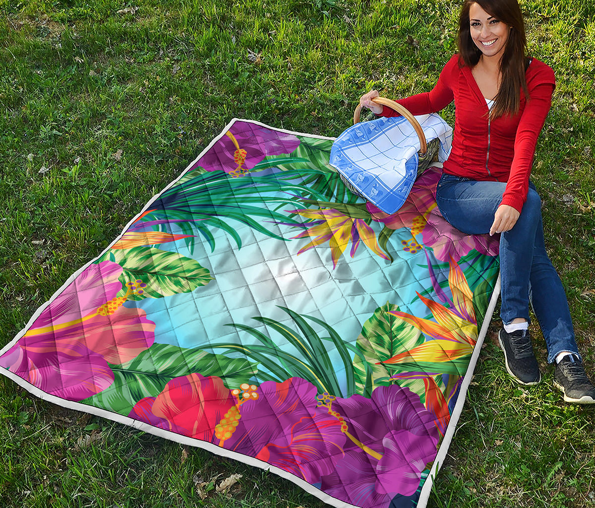 Hawaiian Aloha Flower Print Quilt
