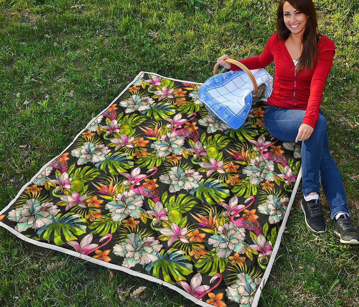 Hawaiian Aloha Tropical Pattern Print Quilt