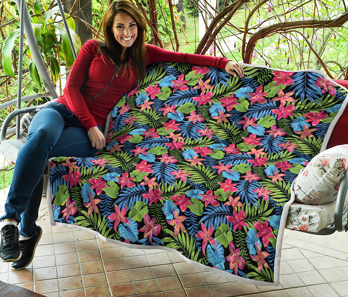 Hawaiian Floral Pattern Print Quilt