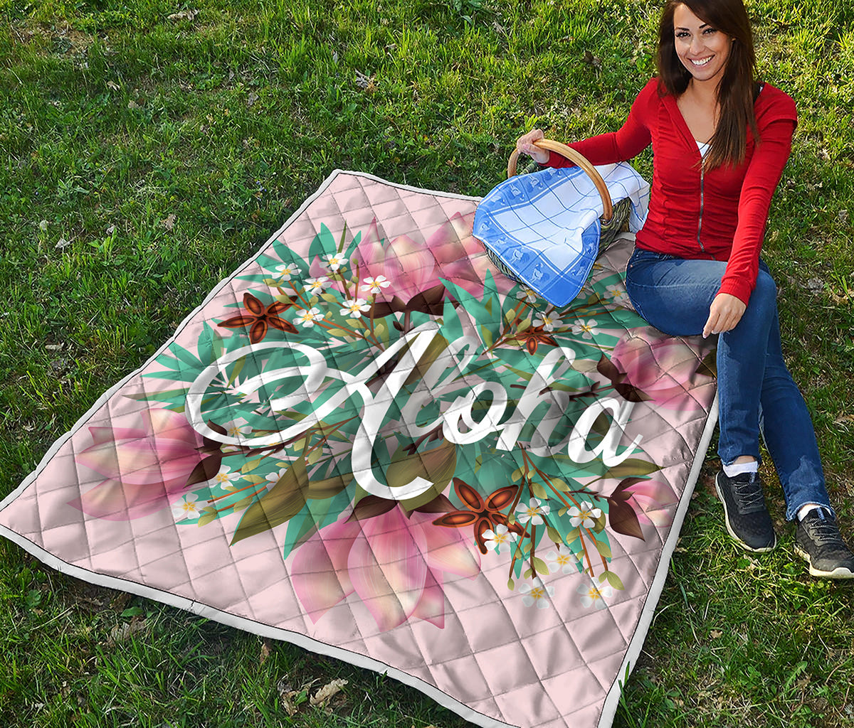 Hawaiian Flower Aloha Print Quilt