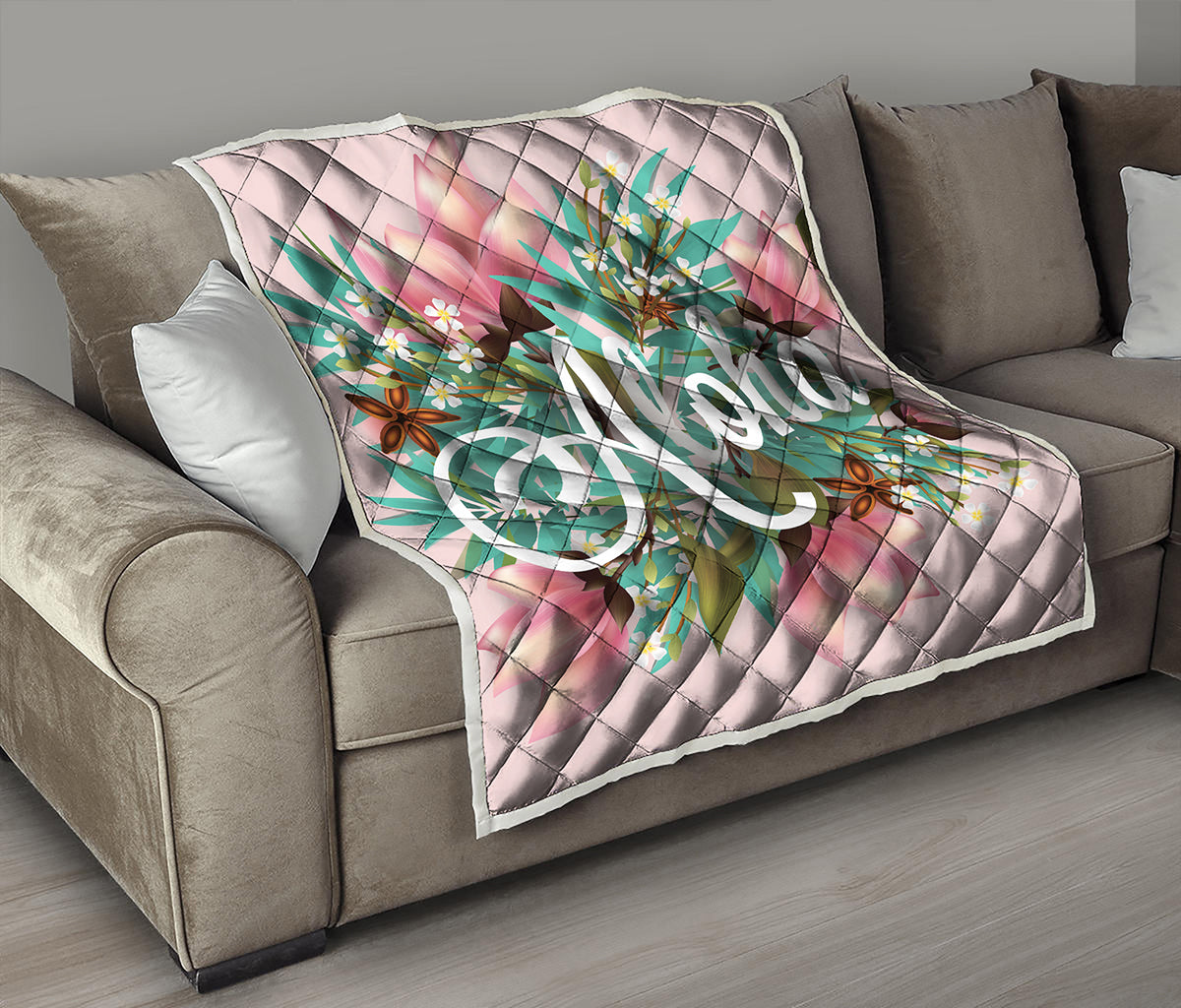 Hawaiian Flower Aloha Print Quilt