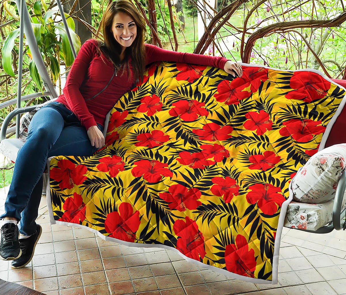 Hawaiian Hibiscus Flowers Pattern Print Quilt