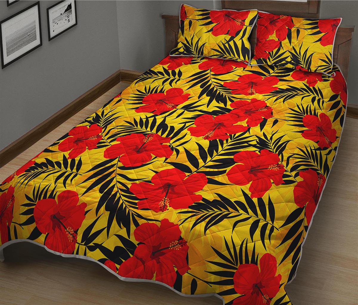 Hawaiian Hibiscus Flowers Pattern Print Quilt Bed Set