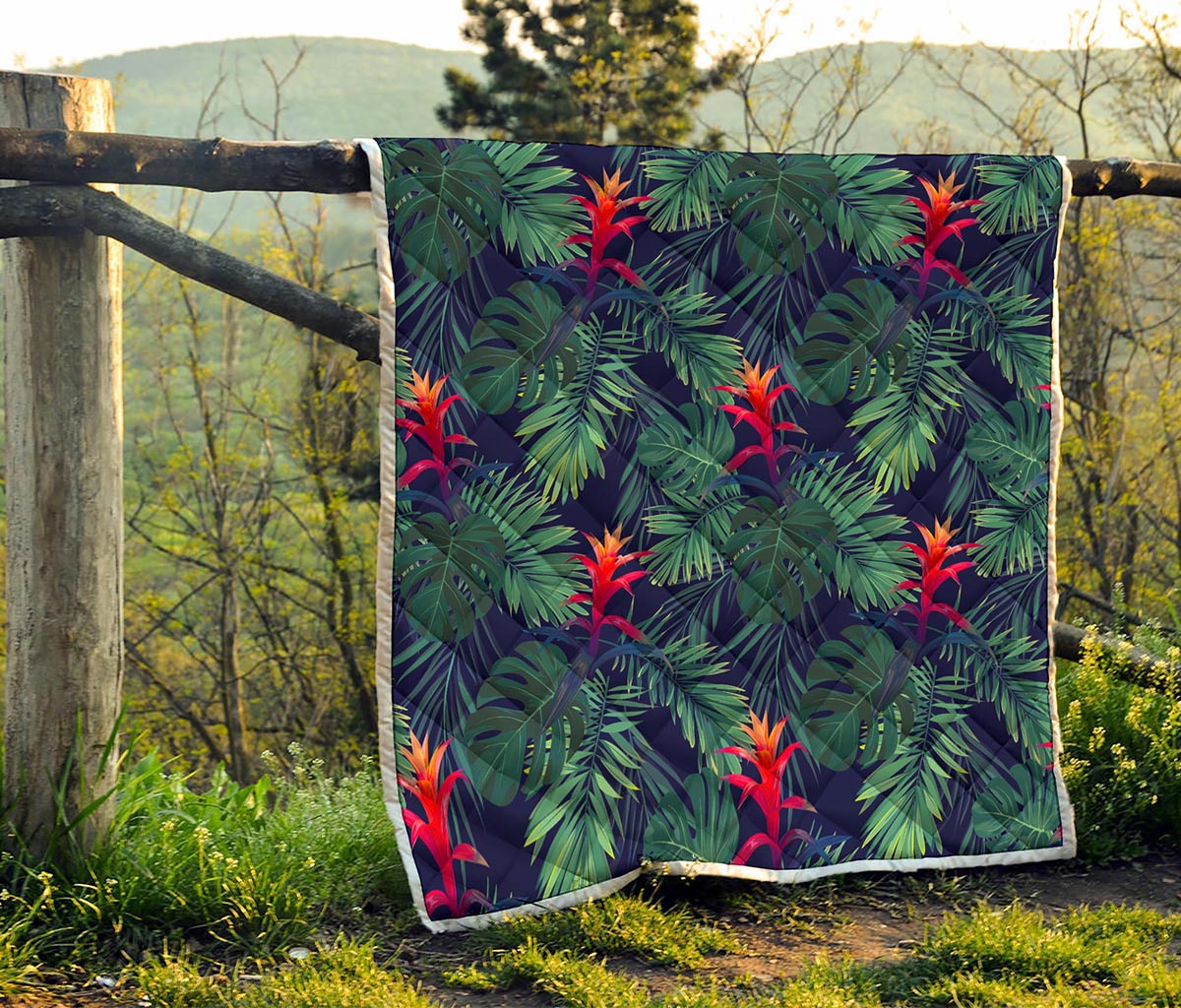 Hawaiian Palm Leaves Pattern Print Quilt