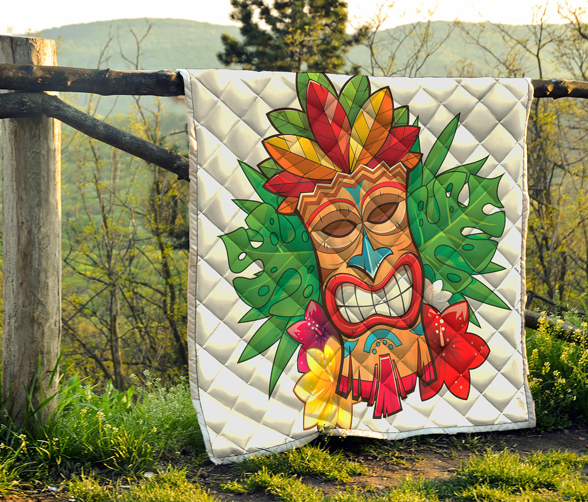 Hawaiian Tiki Print Quilt
