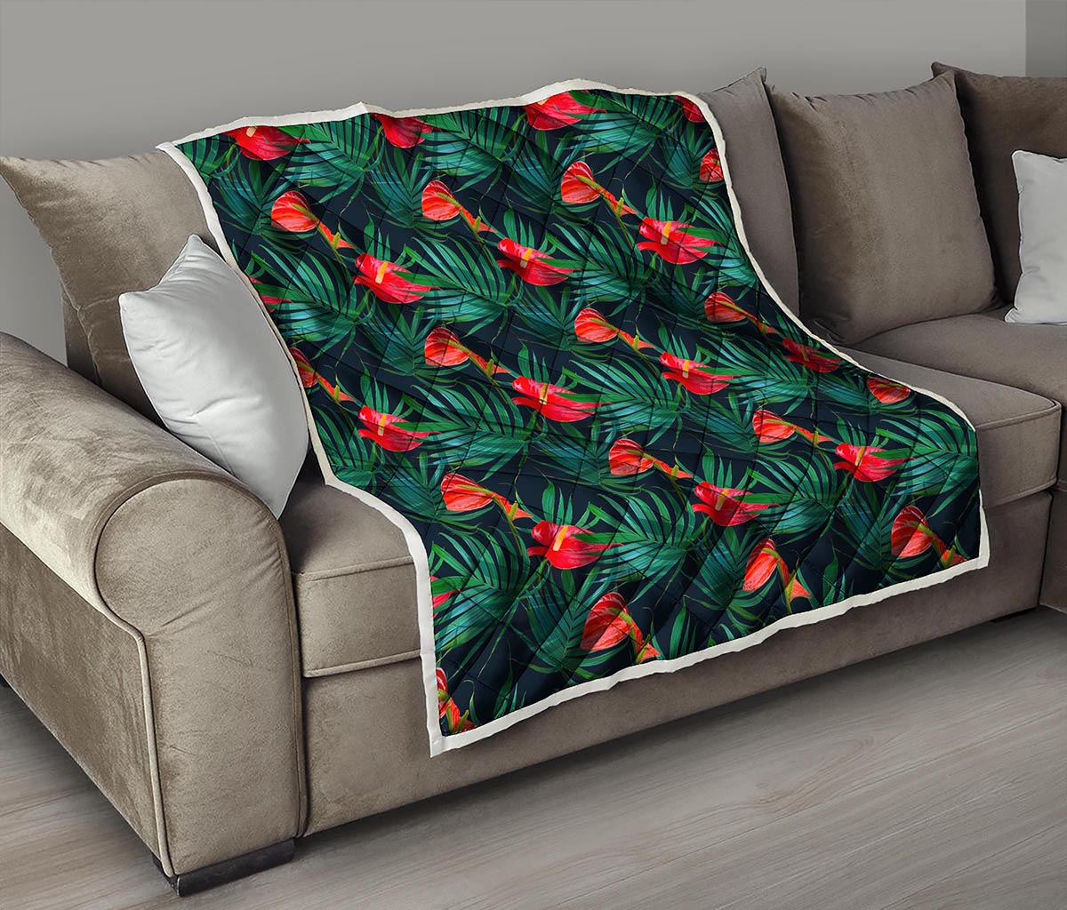 Hawaiian Tropical Flowers Pattern Print Quilt