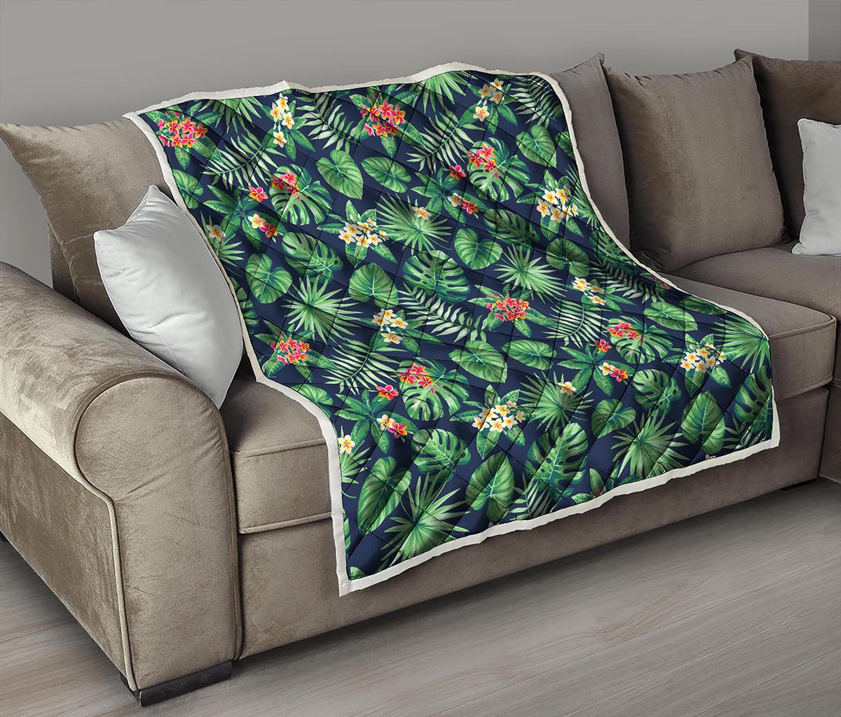 Hawaiian Tropical Leaves Pattern Print Quilt