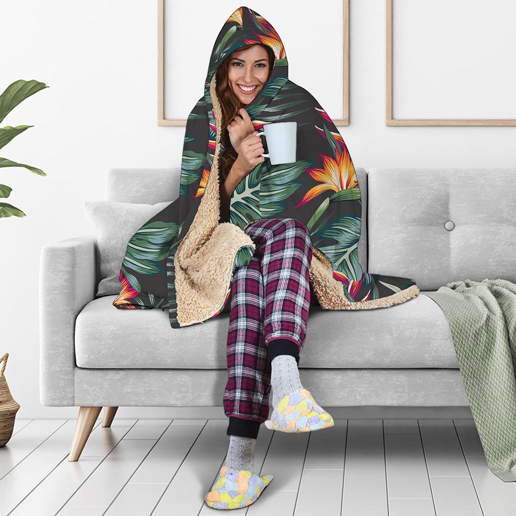 Hawaiian Tropical Plants Pattern Print Hooded Blanket