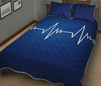 Heartbeat Cardiogram Print Quilt Bed Set