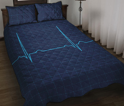 Heartbeat Electrocardiogram Print Quilt Bed Set