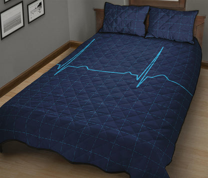 Heartbeat Electrocardiogram Print Quilt Bed Set