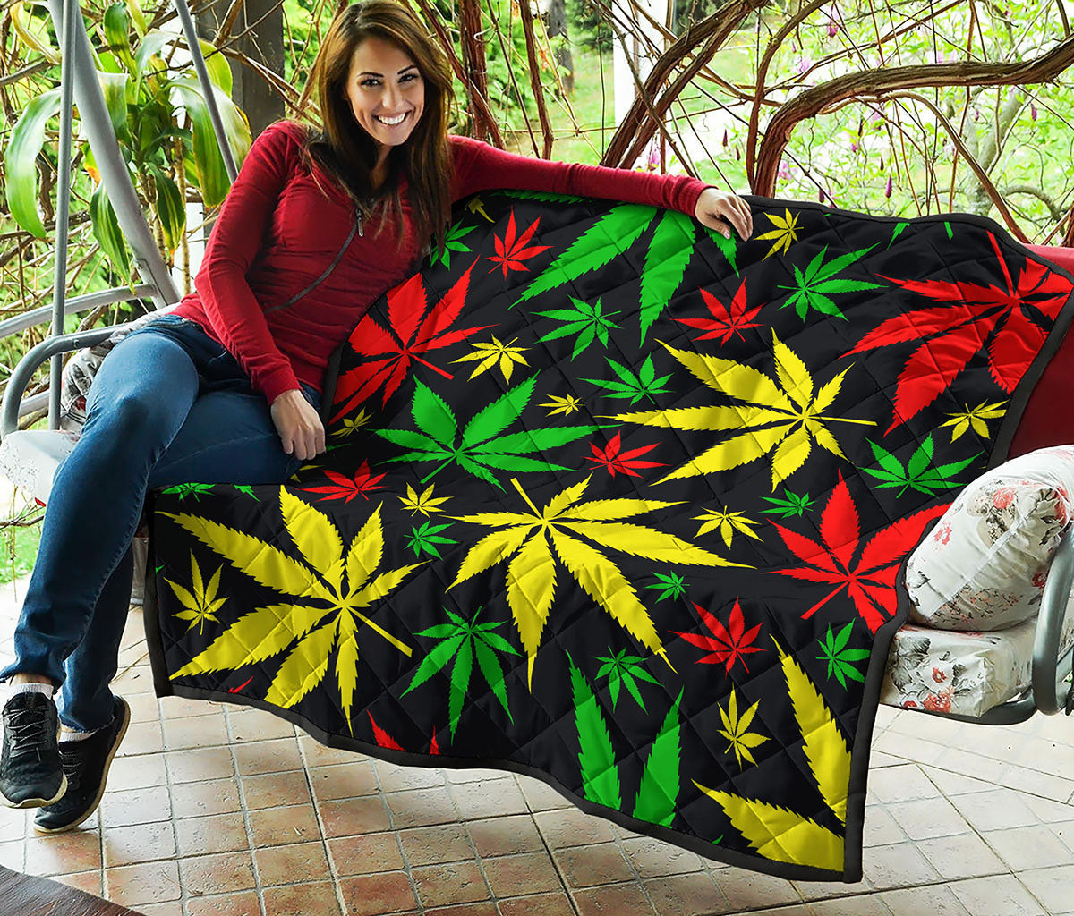 Hemp Leaves Reggae Pattern Print Quilt