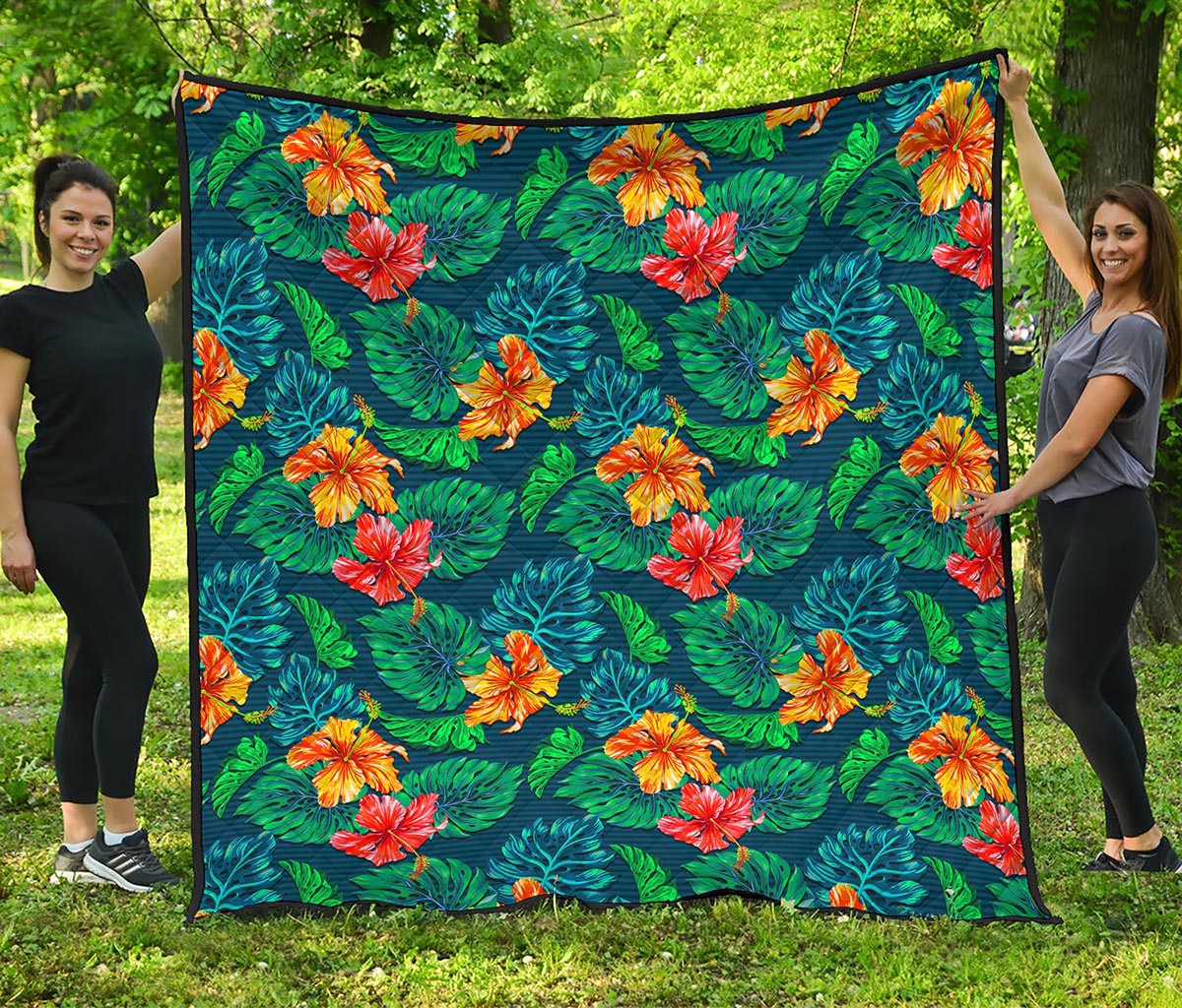 Hibiscus Monstera Hawaii Pattern Print Quilt