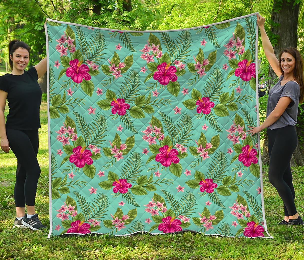 Hibiscus Plumeria Flowers Pattern Print Quilt