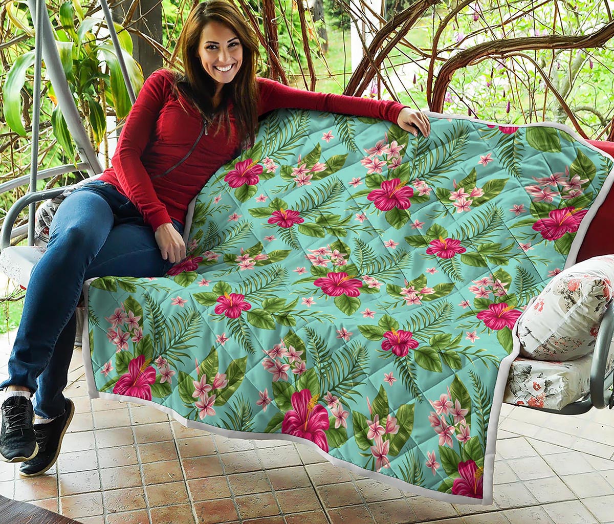 Hibiscus Plumeria Flowers Pattern Print Quilt
