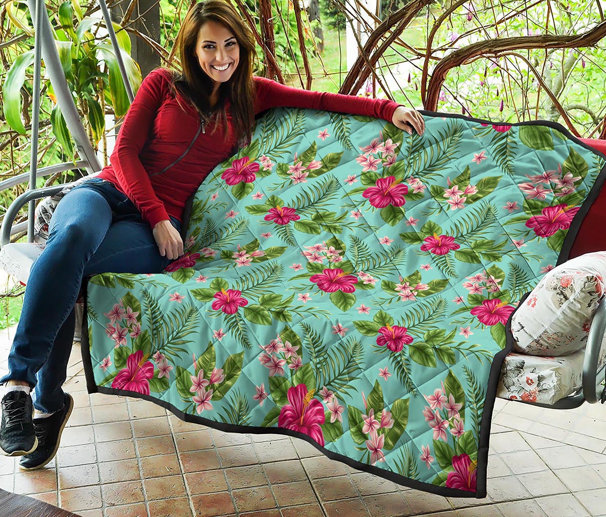 Hibiscus Plumeria Flowers Pattern Print Quilt